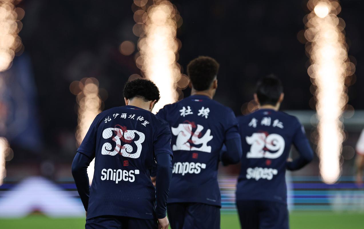 马尔基西奥：年轻球员最好以C罗为榜样，因为梅西是天降奇才