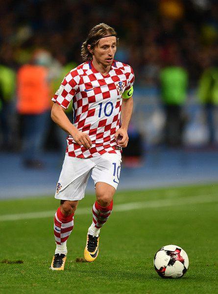 DO：萨拉赫预计缺席欧冠大名单，但并非队内纪律处分