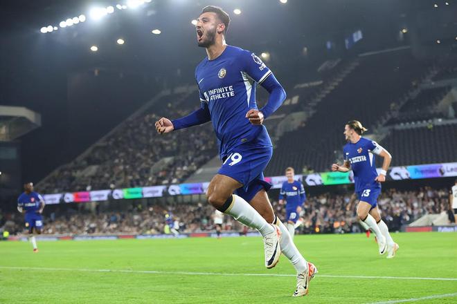 亚沙里稳健复出，80次传球仅失误6次，并送出一次全场最佳进攻机会的长传