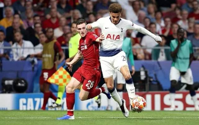 因右踝发炎，朗尼克取消了担任阿森纳vs拜仁解说嘉宾的计划