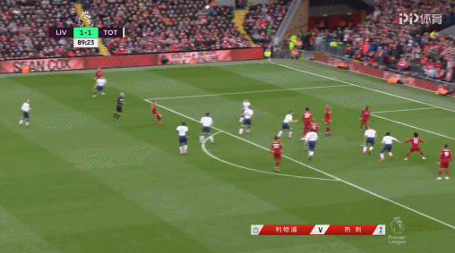 南安普顿不敌普雷斯顿后，后卫内森-伍德与本队球迷发生口角