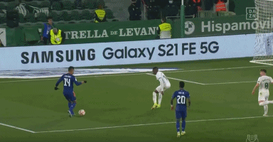 足协评议：成都蓉城胡荷韬进球被吹是误判，点球没判是错误