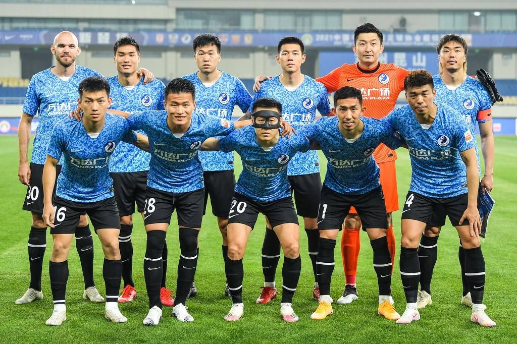 英媒：如果斯洛特下课，利物浦可能让杰拉德担任临时主帅